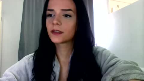 Snapshot of freyagoddess109616 chatting on February 25, 7:42 am Freya online show from February 25, 7:42 am