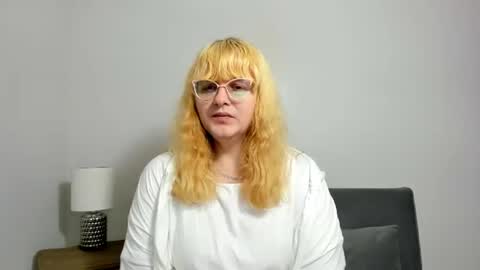Freya online show from September 22, 6:34 am