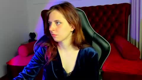 FreyaVeys online show from June 18, 9:14 am
