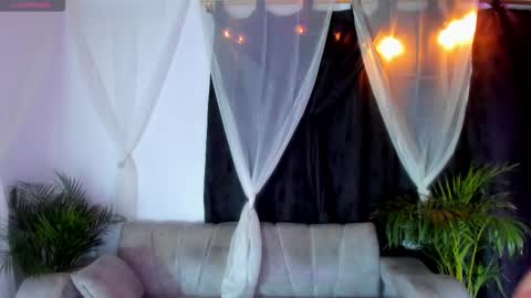 Snapshot of freydis18 chatting on October 16, 3:09 am aura online show from October 16, 3:09 am