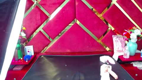 Snapshot of freyja_naugthy chatting on January 17, 1:03 pm freyja_naugthy online show from January 17, 1:03 pm