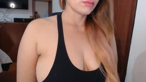 FREYJA LOREN online show from October 1, 10:37 pm