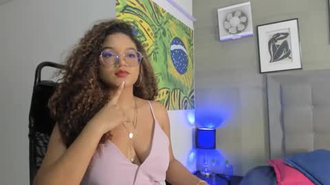 Snapshot of frezzita_ chatting on September 10, 7:47 pm Frezzita online show from September 10, 7:47 pm