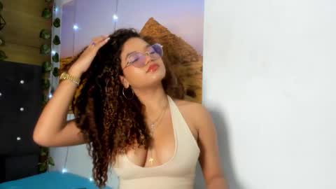 Snapshot of frezzita_ chatting on September 16, 7:44 pm Frezzita online show from September 16, 7:44 pm