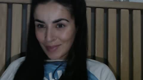 Snapshot of frida__x chatting on December 27, 1:50 pm Frida online show from December 27, 1:50 pm