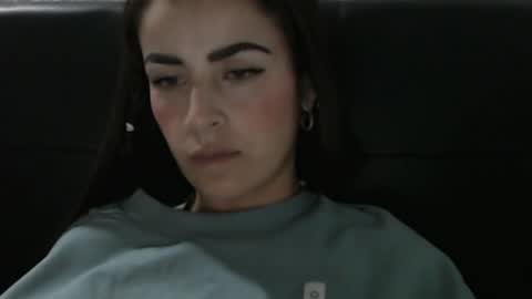 Snapshot of frida__x chatting on January 22, 8:29 am Frida online show from January 22, 8:29 am