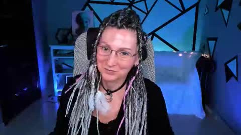 Frida Tander online show from September 25, 1:54 pm