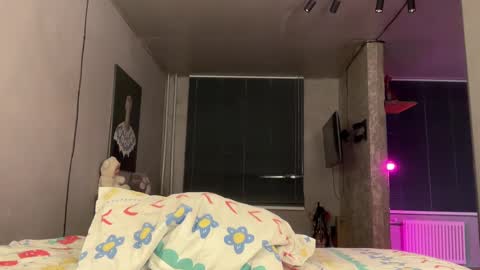 Lina online show from March 1, 5:27 pm