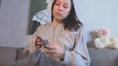 Lina online show from February 6, 9:53 am