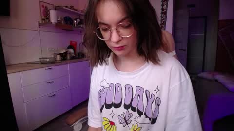 Snapshot of froggitt chatting on September 15, 11:51 am val online show from September 15, 11:51 am