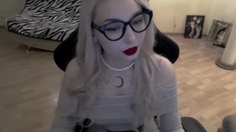 Lilith online show from October 12, 4:09 pm