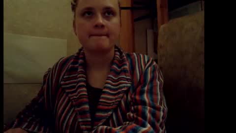 Snapshot of frumcake chatting on November 1, 6:34 pm FrumCake online show from November 1, 6:34 pm