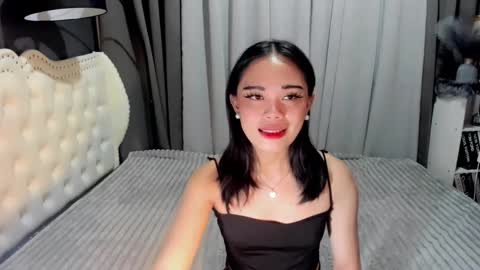 HI IM RONA DONT FORGET GIVE ME THUMBS UP AND JOIN TO MY FANCLUB online show from December 4, 1:20 pm
