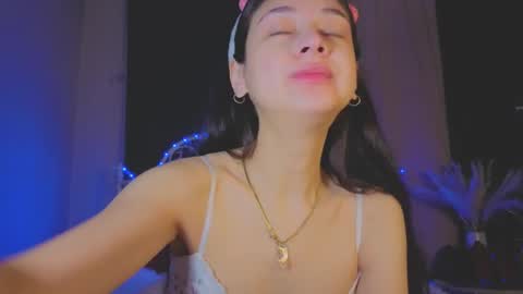 Tiffany online show from March 2, 12:54 am