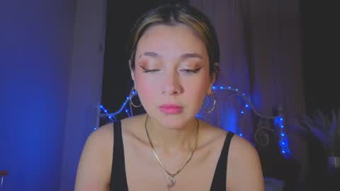 Tiffany online show from April 7, 11:29 pm