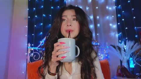 Snapshot of funny_whotsss chatting on February 1, 10:13 pm Tiffany online show from February 1, 10:13 pm
