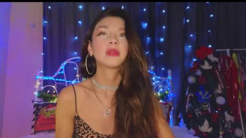 Snapshot of funny_whotsss chatting on December 9, 10:20 pm Tiffany online show from December 9, 10:20 pm