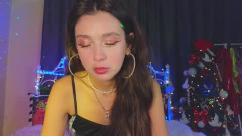 Snapshot of funny_whotsss chatting on December 2, 10:54 pm Tiffany online show from December 2, 10:54 pm