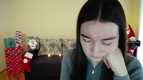 Jaklin online show from December 28, 10:36 am
