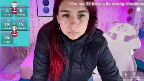 Snapshot of gabby_evanns chatting on December 27, 12:01 pm gabby_evanns online show from December 27, 12:01 pm