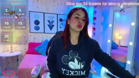 Snapshot of gabby_evanns chatting on January 24, 12:31 pm gabby_evanns online show from January 24, 12:31 pm