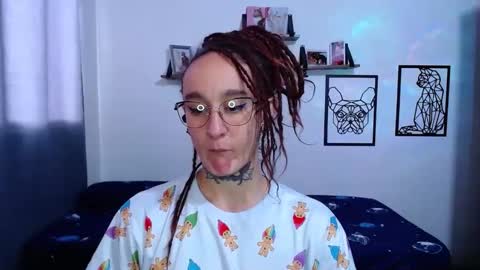 gabby_moon09 online show from October 14, 12:52 pm