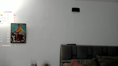 Snapshot of gabi_boom chatting on October 22, 12:48 am Gabriela online show from October 22, 12:48 am