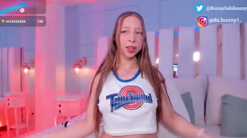 Gabi  online show from November 7, 6:24 pm