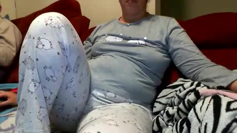 gaby  layla online show from June 2, 12:11 am