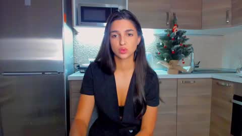 Snapshot of gabri_baby chatting on January 10, 6:17 pm gabri_baby online show from January 10, 6:17 pm