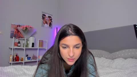 Snapshot of gabri_baby chatting on February 14, 7:33 pm gabri_baby online show from February 14, 7:33 pm