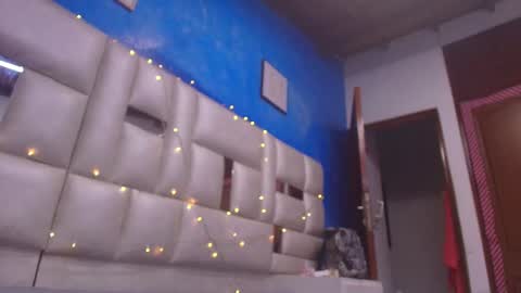 gabriela online show from December 24, 7:33 pm