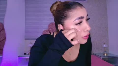 gabriela online show from April 8, 7:27 pm