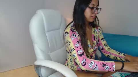 Snapshot of gabriela_morales01 chatting on February 11, 4:12 am . online show from February 11, 4:12 am