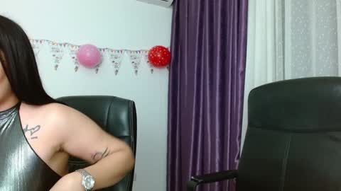 i love to squirt online show from October 11, 10:23 pm