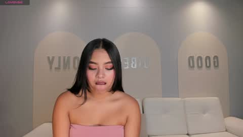 Gabriella Lee online show from December 14, 3:06 am