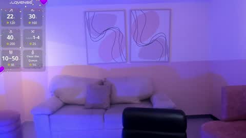 Gabriella Lee online show from December 22, 3:00 am