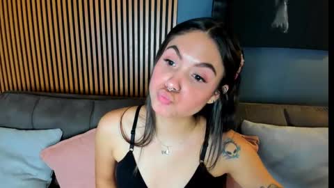 Snapshot of gaby__ferrer_ chatting on September 29, 2:33 pm GABY online show from September 29, 2:33 pm