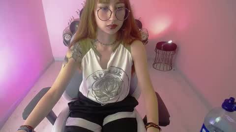 Snapshot of gaby_angel25 chatting on October 28, 6:57 pm ..          .. online show from October 28, 6:57 pm