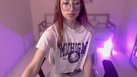 Snapshot of gaby_angel25 chatting on September 22, 12:36 pm ..          .. online show from September 22, 12:36 pm