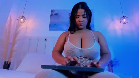 gaby_blake_ online show from October 23, 5:35 am