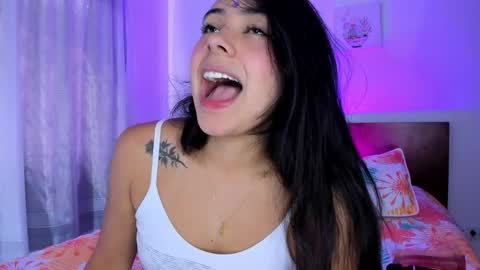 Snapshot of gabybuttler1 chatting on January 28, 5:14 pm Gabybuttler online show from January 28, 5:14 pm