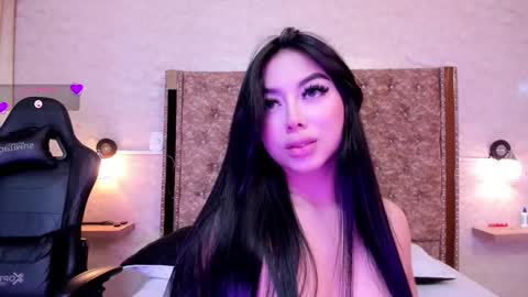 Snapshot of gabydesire chatting on February 23, 1:31 am GABY DESIRE online show from February 23, 1:31 am