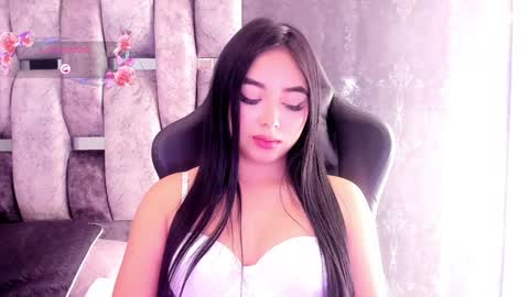 Snapshot of gabydesire chatting on December 16, 1:22 pm GABY DESIRE online show from December 16, 1:22 pm