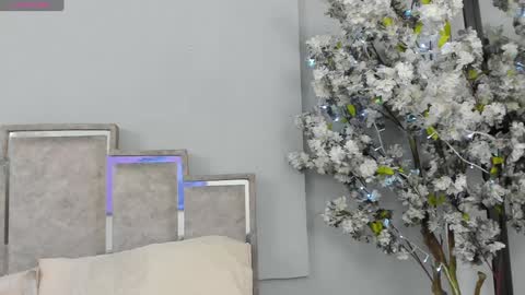 gabyyjones online show from January 5, 11:48 am