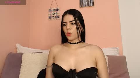 Snapshot of galayounng_ chatting on October 24, 11:17 am  Gala Y  online show from October 24, 11:17 am