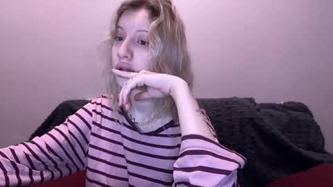 Snapshot of gamachu_ulfinaa chatting on October 7, 9:08 pm GaamachuuUlfinaa online show from October 7, 9:08 pm