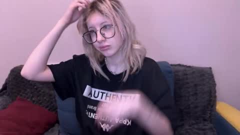 Snapshot of gamachu_ulfinaa chatting on October 29, 8:33 pm GaamachuuUlfinaa online show from October 29, 8:33 pm