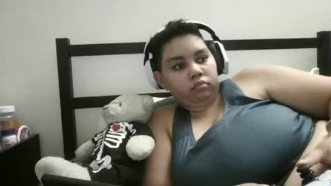 Snapshot of gamergurl3000 chatting on October 28, 4:18 am GamerGurl online show from October 28, 4:18 am