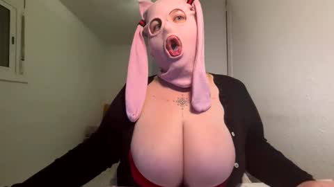 gapetrainee online show from December 4, 9:26 pm